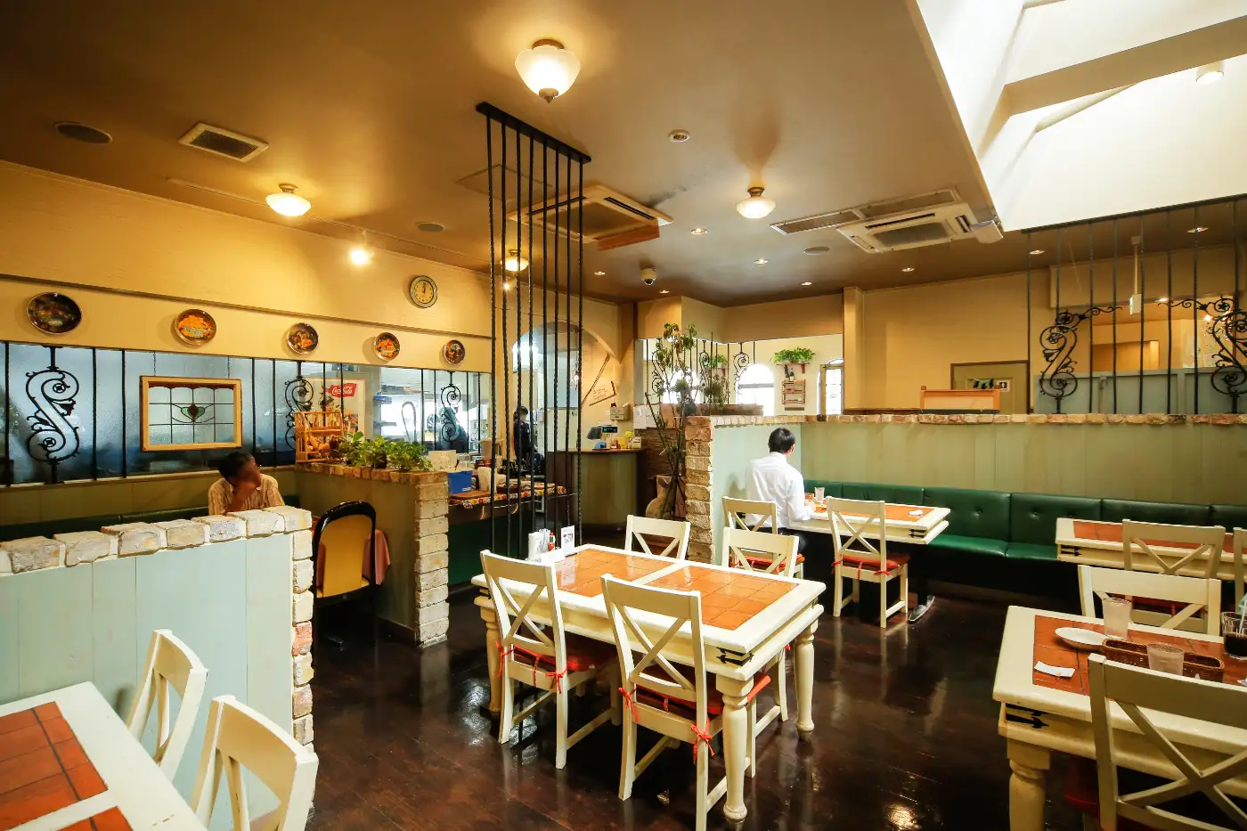 ボンジョルノ本店店内2